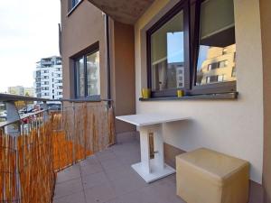 Pronájem bytu 2+kk, Praha - Střížkov, Makedonská, 53 m2