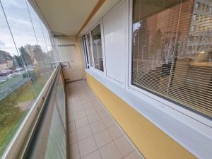 Pronájem bytu 3+1, Praha - Horní Počernice, Běchorská, 74 m2