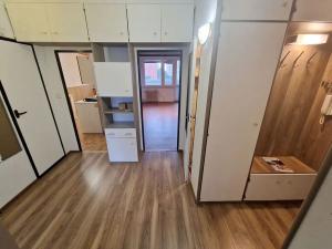 Pronájem bytu 3+1, Praha - Horní Počernice, Běchorská, 74 m2
