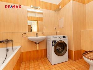 Prodej bytu 2+kk, Praha - Uhříněves, Václava Trojana, 51 m2