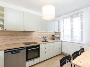 Prodej bytu 3+1, Unhošť, V Zahradách, 74 m2