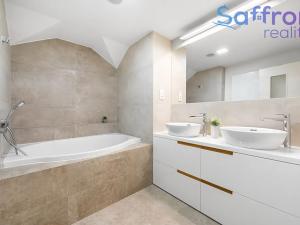 Prodej bytu 6+kk a větší, Dýšina, 17. listopadu, 209 m2