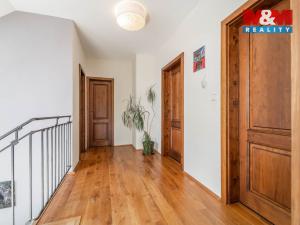 Prodej rodinného domu, Mořina, 240 m2