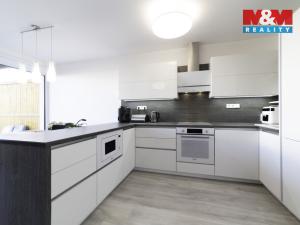 Prodej rodinného domu, Plzeň - Radobyčice, Řadová, 139 m2