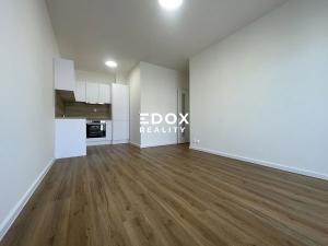 Pronájem bytu 2+kk, Praha - Kyje, Lipnická, 40 m2