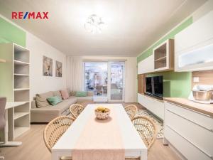 Pronájem bytu 2+kk, Hostivice, Pšeničná, 53 m2