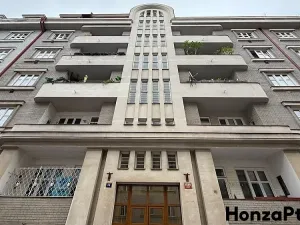 Pronájem bytu 1+1, Praha - Žižkov, Ambrožova, 67 m2