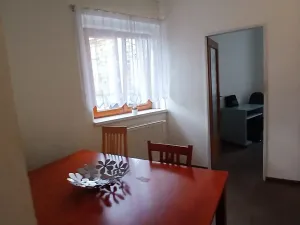 Pronájem bytu 2+kk, Praha - Libeň, V Holešovičkách, 42 m2