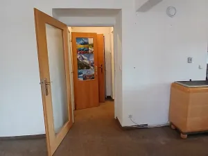 Pronájem bytu 2+kk, Praha - Libeň, V Holešovičkách, 42 m2