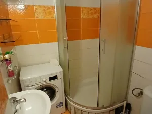 Pronájem bytu 2+kk, Praha - Libeň, V Holešovičkách, 42 m2