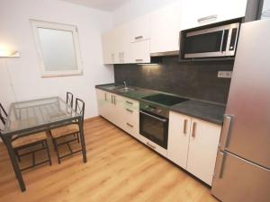 Pronájem bytu 1+1, Praha - Vinohrady, Libická, 37 m2