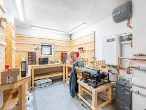 Prodej vícegeneračního domu, Jenštejn, 200 m2