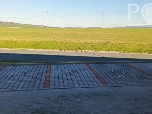 Pronájem garážového stání, Vyškov, Sídliště Osvobození, 13 m2