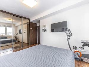 Prodej bytu 2+kk, Praha - Dejvice, Evropská, 47 m2
