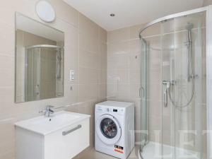 Pronájem bytu 1+kk, Praha - Žižkov, Olšanská, 41 m2