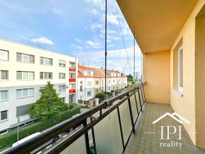 Pronájem bytu 2+1, Praha - Libeň, U Slovanky, 56 m2