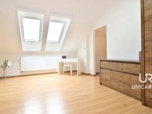 Prodej bytu 3+kk, Velešovice, 71 m2
