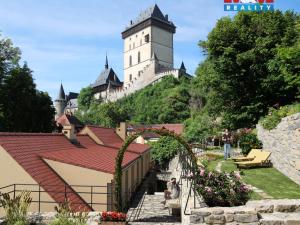 Prodej ubytování, Karlštejn, 276 m2