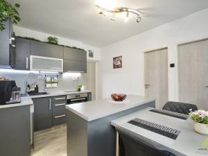 Prodej rodinného domu, Poličná, 180 m2