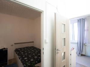 Prodej bytu 3+kk, Praha - Kamýk, Cholupická, 46 m2