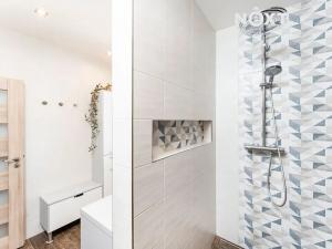 Prodej bytu 4+kk, Větrušice, Jižní, 96 m2
