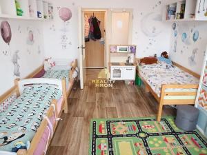 Prodej bytu 3+1, Chomutov, Kundratická, 74 m2