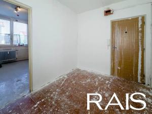 Prodej bytu 3+1, Hustopeče, U Větrolamu, 74 m2