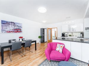Prodej bytu 4+kk, Praha, Zvěřinova, 108 m2