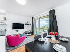 Prodej bytu 4+kk, Praha, Zvěřinova, 108 m2