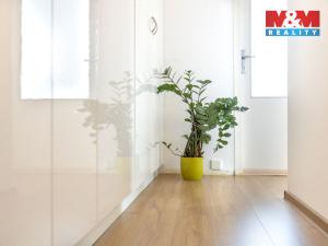 Prodej bytu 3+1, Praha - Hlubočepy, Lohniského, 63 m2