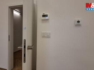 Pronájem obchodního prostoru, Rožnov pod Radhoštěm, Partyzánská, 43 m2