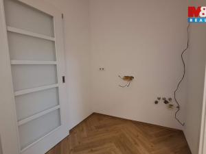 Pronájem obchodního prostoru, Rožnov pod Radhoštěm, Partyzánská, 43 m2
