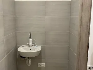 Pronájem komerční nemovitosti, Hořátev, 22 m2