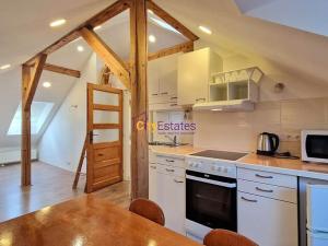 Pronájem bytu 2+kk, Praha - Radlice, Na vysoké I, 60 m2