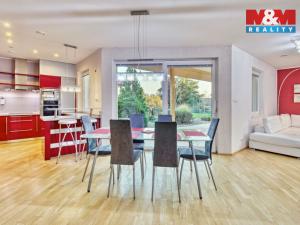 Prodej rodinného domu, Hrušovany, 300 m2