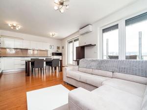 Pronájem bytu 3+kk, Praha - Pitkovice, Pýchavková, 75 m2