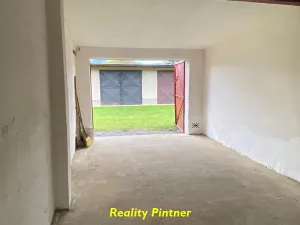 Pronájem garáže, Příbram, Třemošenská, 21 m2
