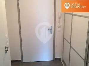 Pronájem bytu 1+kk, Praha - Hodkovičky, Šífařská, 31 m2