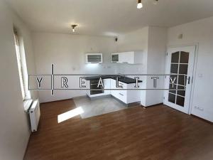 Pronájem bytu 1+kk, Praha - Záběhlice, Velenovského, 37 m2
