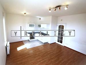 Pronájem bytu 1+kk, Praha - Záběhlice, Velenovského, 37 m2
