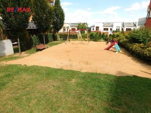 Pronájem bytu 2+kk, Praha - Velká Chuchle, Mrkosova, 60 m2