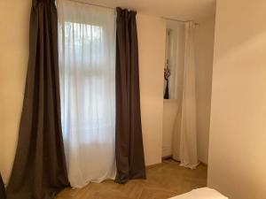 Pronájem bytu 2+kk, Praha - Žižkov, Čajkovského, 43 m2