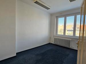 Pronájem kanceláře, Praha - Dejvice, Velflíkova, 28 m2