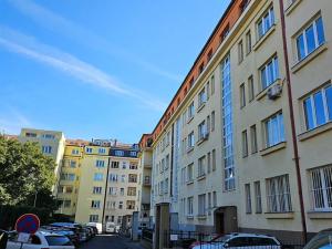 Pronájem kanceláře, Praha - Dejvice, Velflíkova, 28 m2