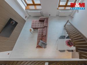 Prodej bytu 2+kk, Klatovy - Klatovy III, Husovo náměstí, 77 m2