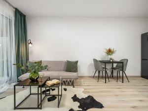Pronájem bytu 1+kk, Praha - Hloubětín, Poděbradská, 33 m2