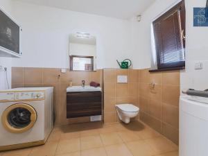 Prodej rodinného domu, Králův Dvůr, Na Vyhlídce, 195 m2