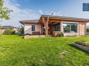 Prodej rodinného domu, Králův Dvůr, Na Vyhlídce, 195 m2