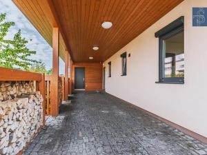 Prodej rodinného domu, Králův Dvůr, Na Vyhlídce, 195 m2