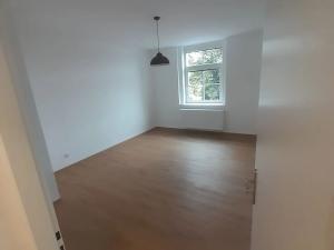 Pronájem bytu 4+kk, Praha - Kobylisy, Klíčanská, 95 m2